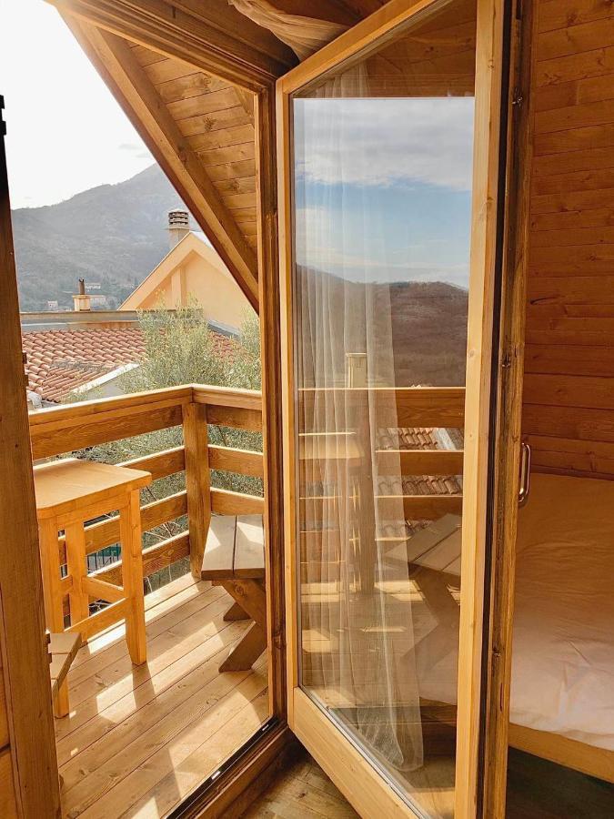 Apartments "Old House Pajovic" ヴィルパザル エクステリア 写真